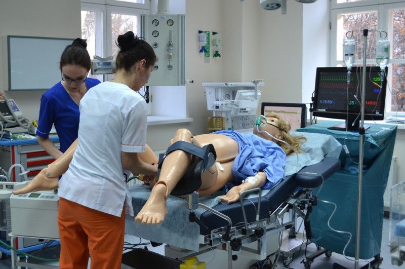 Instruiri în domeniul urgențelor medicale în naștere Instruiri în domeniul urgențelor medicale în naștere